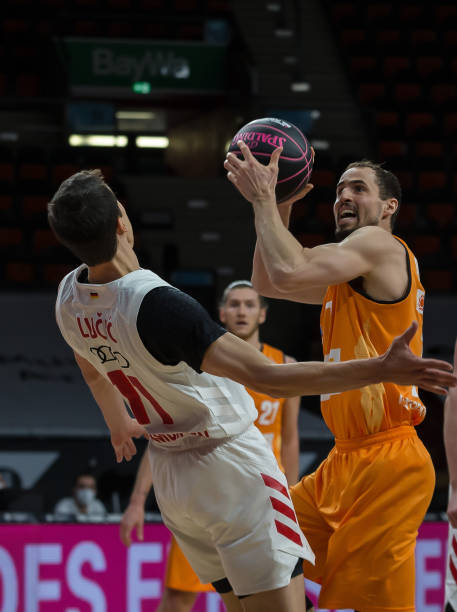 他在英超与 他在英超与